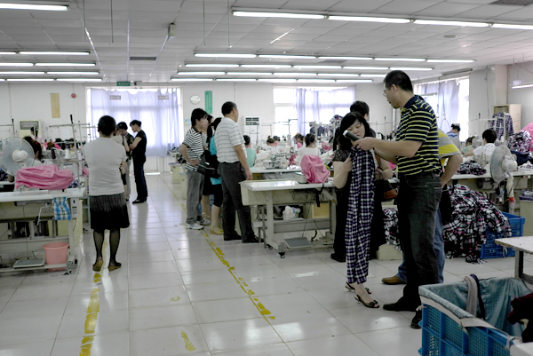 東方星召開年中匯報(bào)會(huì)